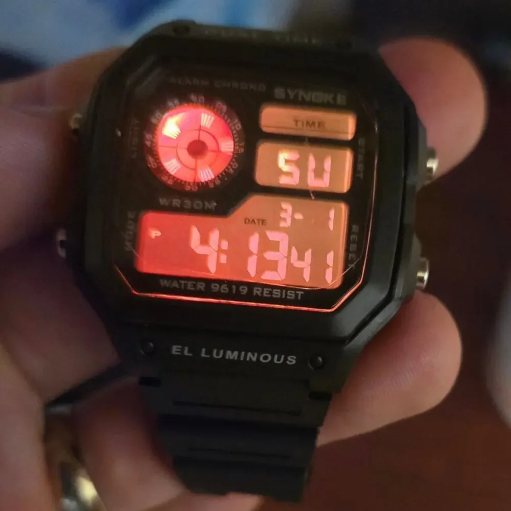 Synoke black digital w-82
